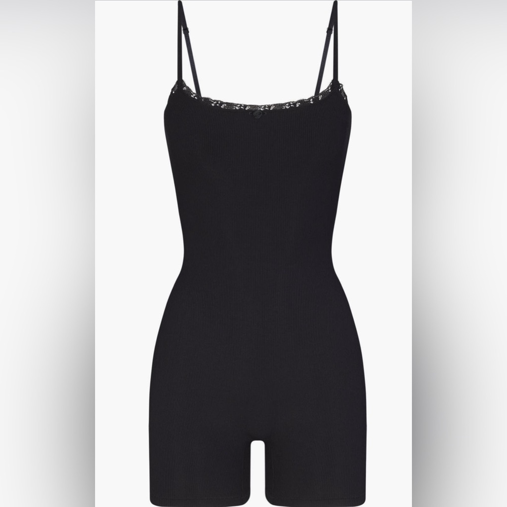 Skims Soft Lounge Ribbed Lace Romper Onesie in Onyx size medium